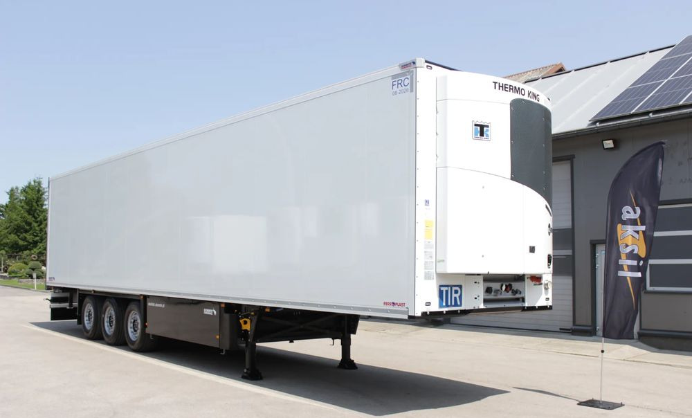 Schmitz Cargobull FP 60 V7 Thermo King SLXi 300 / TYLKO 3 566 MTG** / JAK NOWA / ŚCIANA 7 CM / - Рефрижератор полуремарке: снимка 3 Schmitz Cargobull FP 60 V7 Thermo King SLXi 300 / TYLKO 3 566 MTG** / JAK NOWA / ŚCIANA 7 CM / - Рефрижератор полуремарке: снимка 3