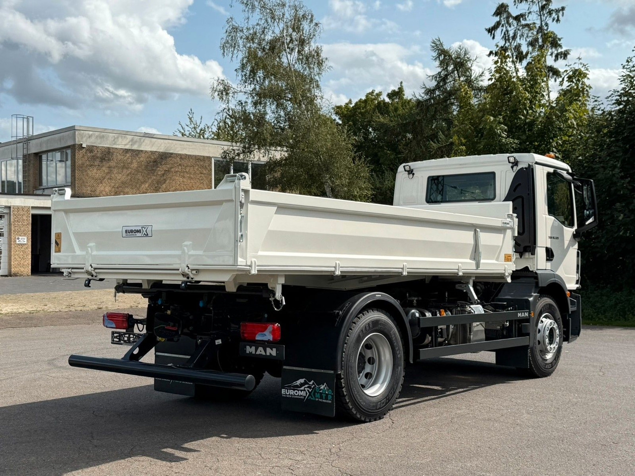 MAN TGM 18.320 4X2 / Euro 6e 3-Seiten-Kipper - Самосвал камион: снимка 4 MAN TGM 18.320 4X2 / Euro 6e 3-Seiten-Kipper - Самосвал камион: снимка 4
