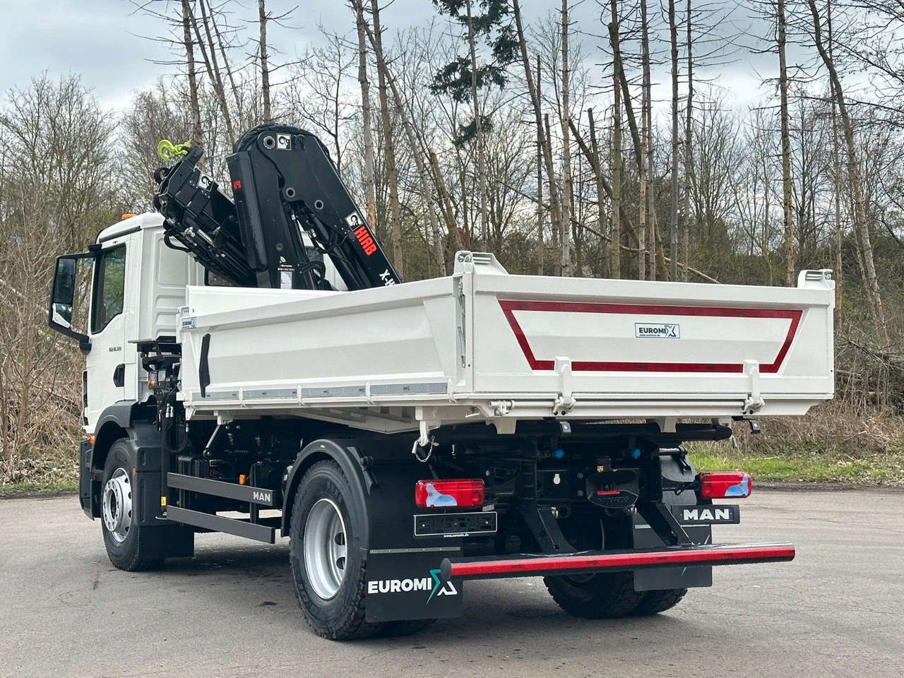 MAN TGM 18.320 4x2 Euro6e Hiab X-HiDuo 138DS-3 - Самосвал камион, Камион с кран: снимка 4 MAN TGM 18.320 4x2 Euro6e Hiab X-HiDuo 138DS-3 - Самосвал камион, Камион с кран: снимка 4