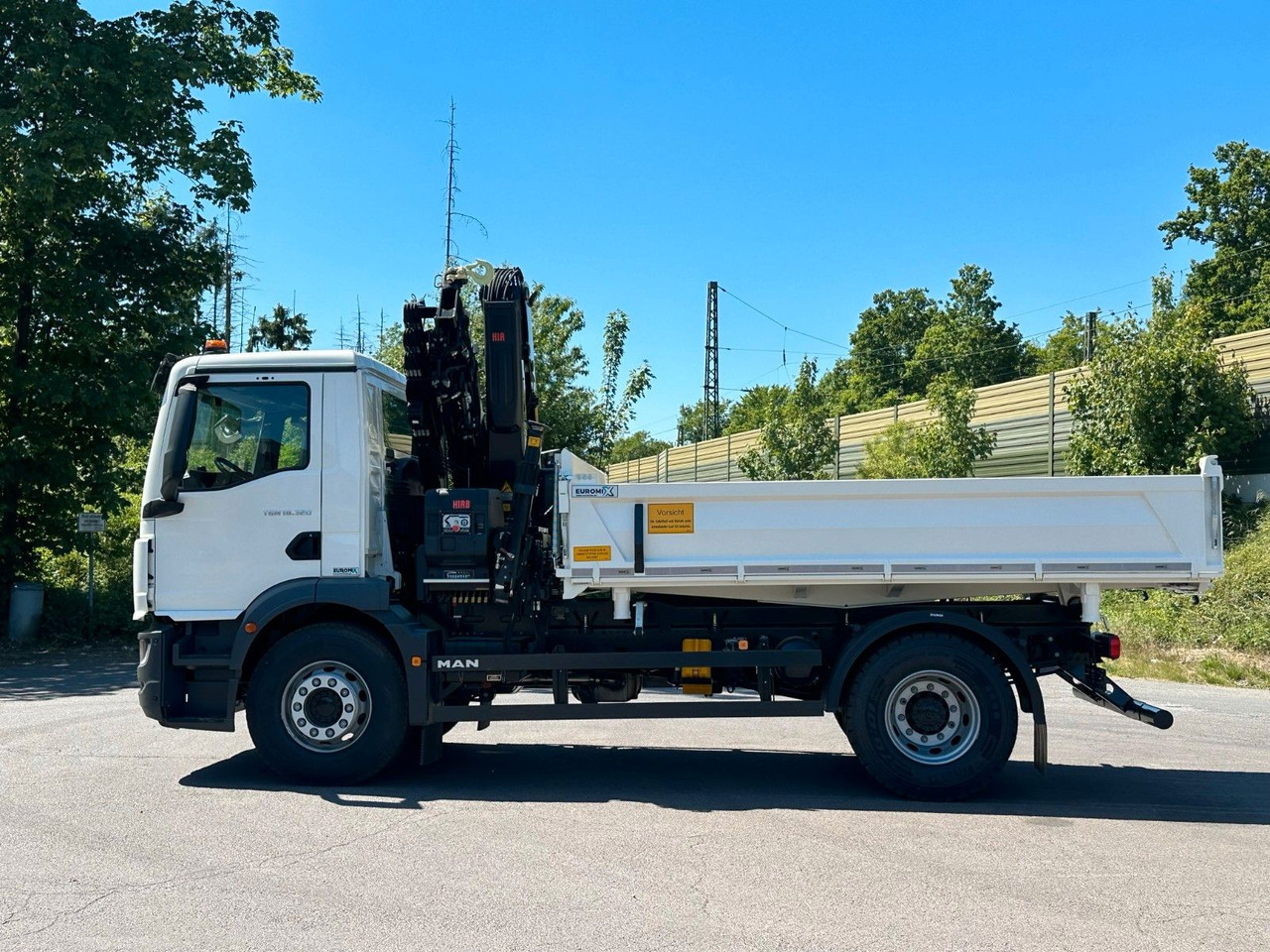 MAN TGM 18.320 4x2 Euro6e Hiab X-HiDuo 138DS-4 - Самосвал камион, Камион с кран: снимка 3 MAN TGM 18.320 4x2 Euro6e Hiab X-HiDuo 138DS-4 - Самосвал камион, Камион с кран: снимка 3