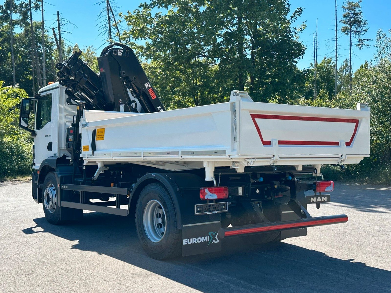 MAN TGM 18.320 4x2 Euro6e Hiab X-HiDuo 138DS-4 - Самосвал камион, Камион с кран: снимка 4 MAN TGM 18.320 4x2 Euro6e Hiab X-HiDuo 138DS-4 - Самосвал камион, Камион с кран: снимка 4