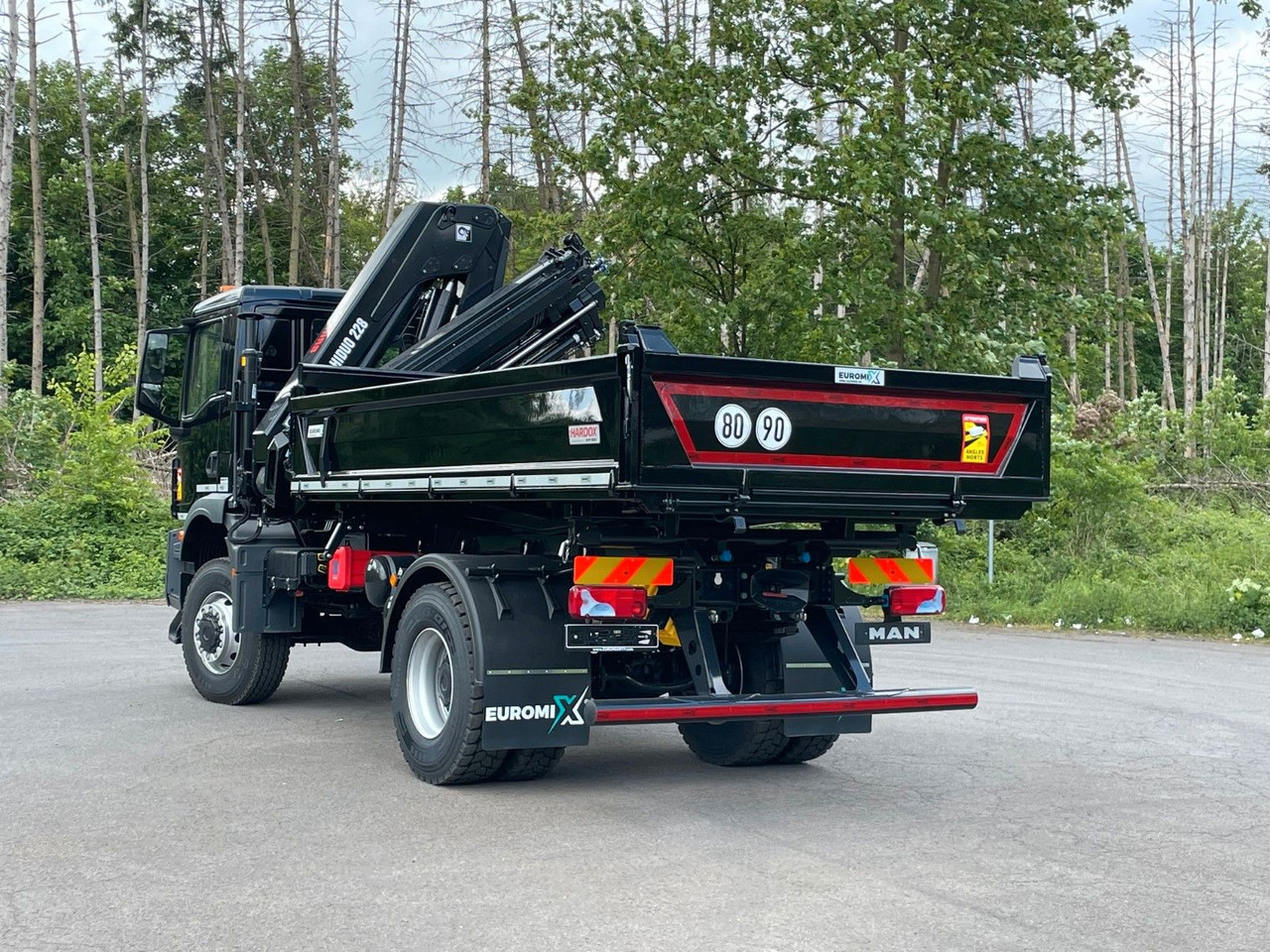 MAN TGM 18.320 4x4 Euro6e Hiab X Hiduo 228-4 - Самосвал камион, Камион с кран: снимка 4 MAN TGM 18.320 4x4 Euro6e Hiab X Hiduo 228-4 - Самосвал камион, Камион с кран: снимка 4