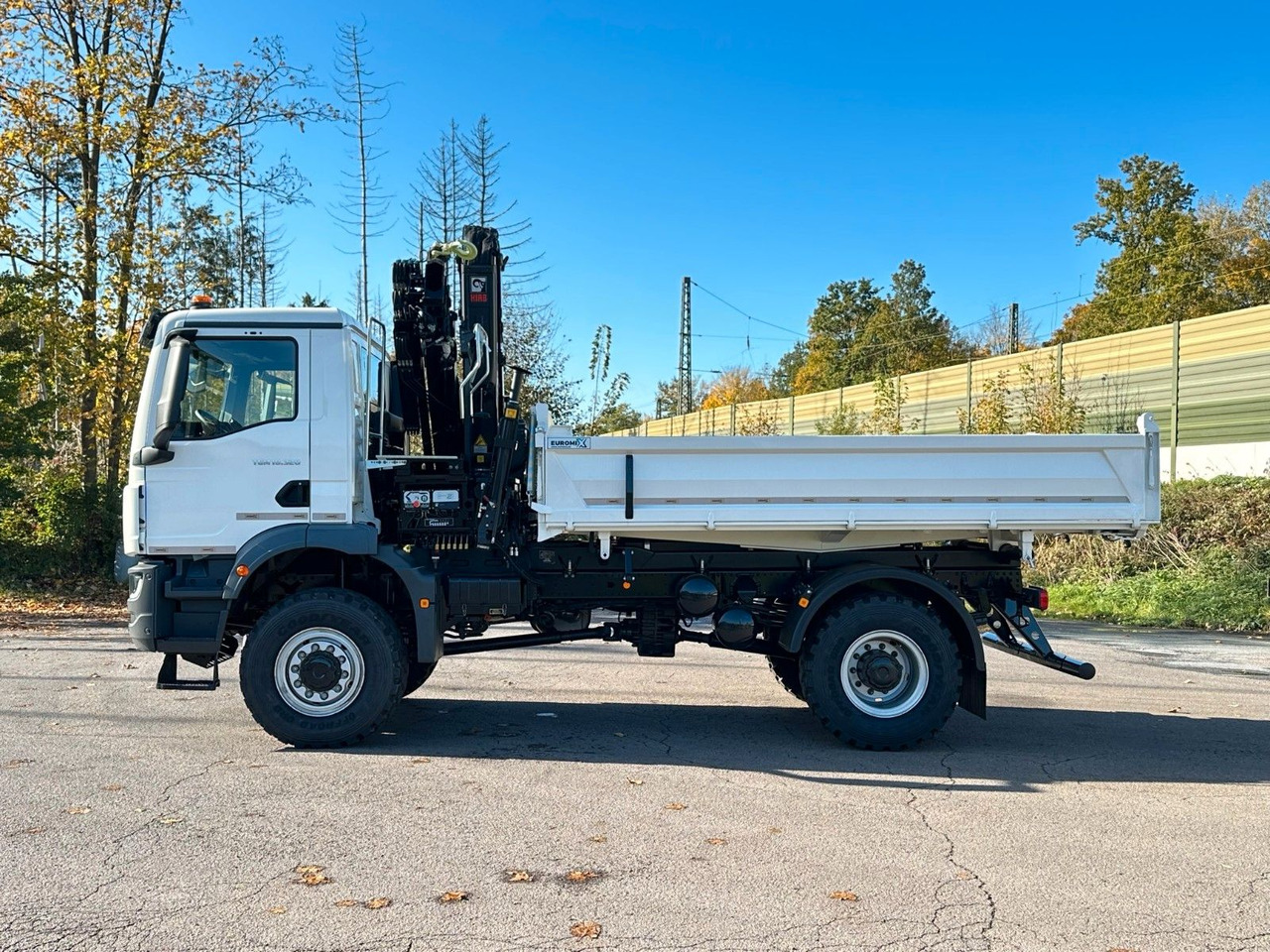 MAN TGM 18.320 4x4 /Singelbereift/einzelbereift Kran - Самосвал камион, Камион с кран: снимка 2 MAN TGM 18.320 4x4 /Singelbereift/einzelbereift Kran - Самосвал камион, Камион с кран: снимка 2