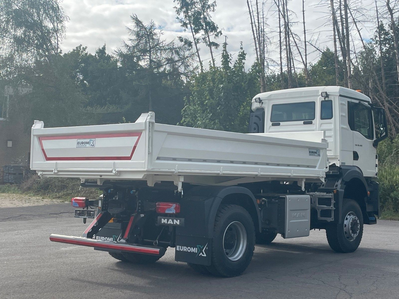 MAN TGS 18.400 TG3 4x4 Euro6e 3-Seiten-Kippe Euromix - Самосвал камион: снимка 4 MAN TGS 18.400 TG3 4x4 Euro6e 3-Seiten-Kippe Euromix - Самосвал камион: снимка 4