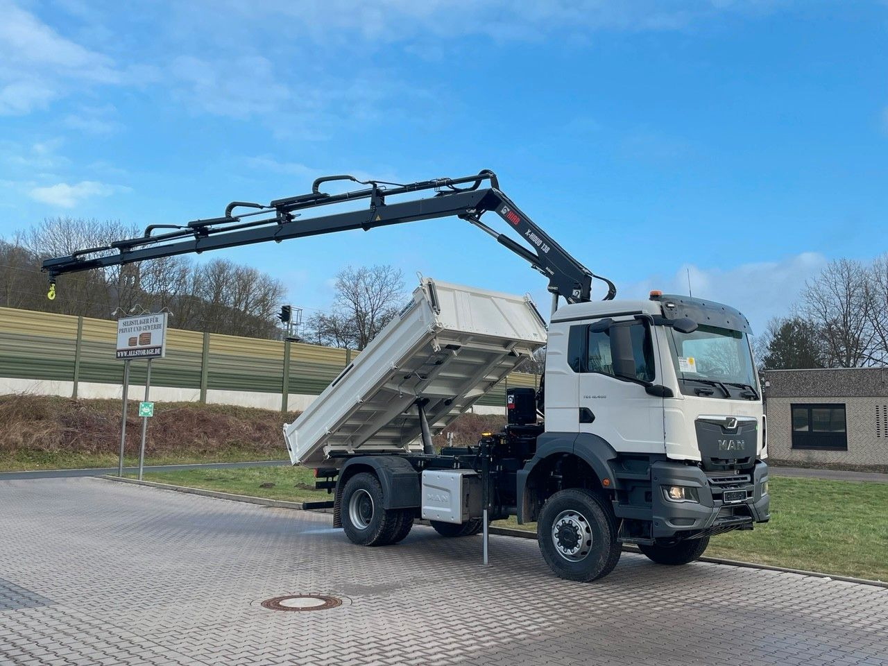 MAN TGS 18.400 TG3 4x4 Euro6e Hiab X-HiDuo 138DS-4 - Самосвал камион, Камион с кран: снимка 1 MAN TGS 18.400 TG3 4x4 Euro6e Hiab X-HiDuo 138DS-4 - Самосвал камион, Камион с кран: снимка 1