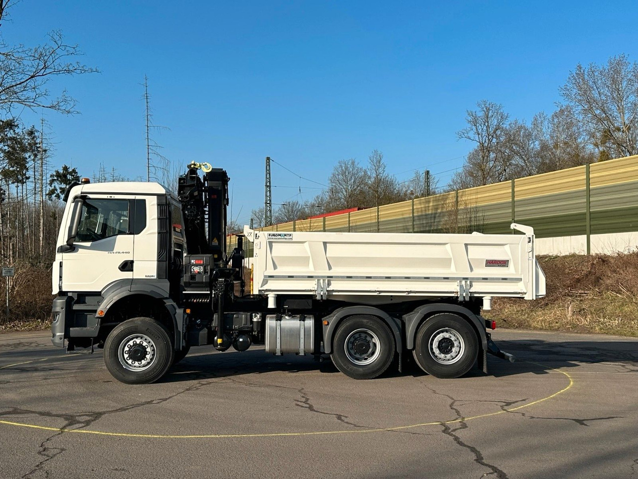 MAN TGS 28.440 6x4-4/3-Seiten- Kipper / Hiab 228-6 - Самосвал камион, Камион с кран: снимка 5 MAN TGS 28.440 6x4-4/3-Seiten- Kipper / Hiab 228-6 - Самосвал камион, Камион с кран: снимка 5