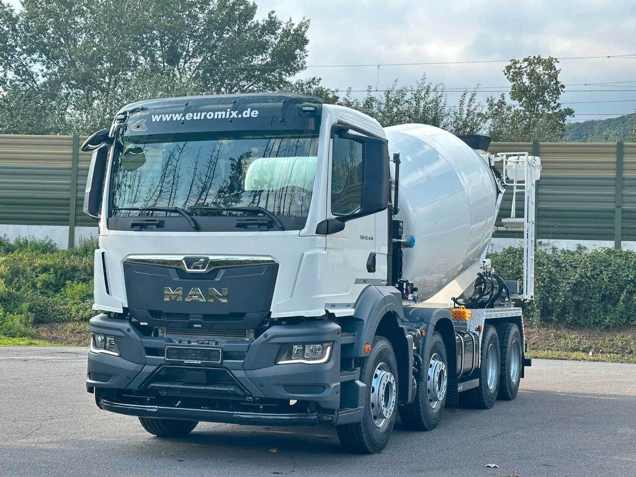 MAN TGS 32.440 8x4 / Euromix MTP EM 9 L - Бетоновоз: снимка 2 MAN TGS 32.440 8x4 / Euromix MTP EM 9 L - Бетоновоз: снимка 2