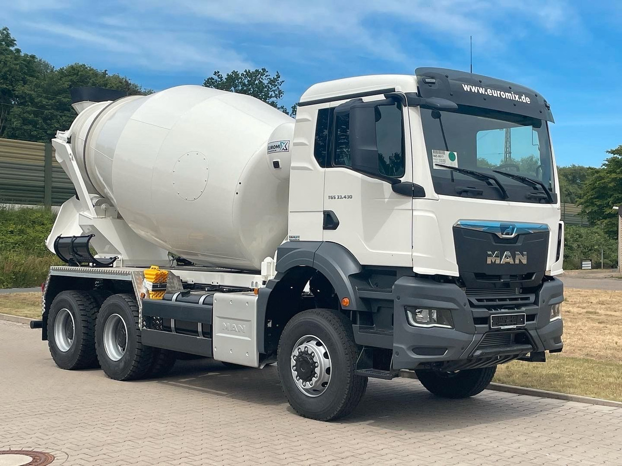 MAN TGS 33.440 / 6X6 Euro6e Euromix MTP EM 7 L - Бетоновоз: снимка 1 MAN TGS 33.440 / 6X6 Euro6e Euromix MTP EM 7 L - Бетоновоз: снимка 1