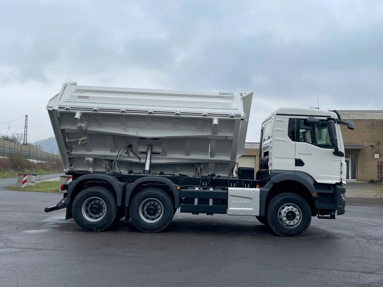Самосвал камион MAN TGS 33.440 6x4 /Euro6 3-Seiten-Kipper EuromixMTP: снимка 24