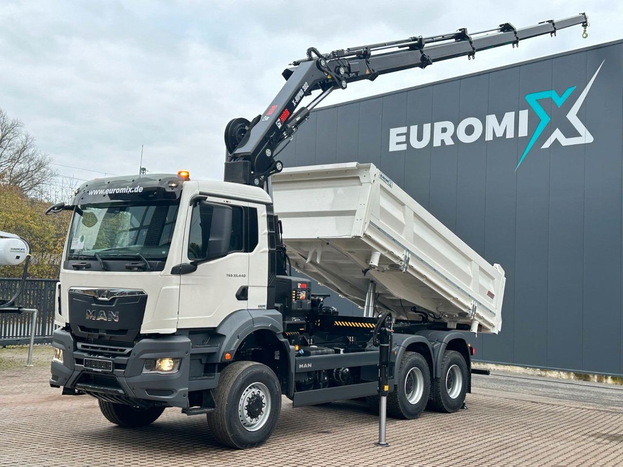 MAN TGS 33.440 6x6 /3-Seiten- Kipper / Kran HIAB 302 - Самосвал камион, Камион с кран: снимка 1 MAN TGS 33.440 6x6 /3-Seiten- Kipper / Kran HIAB 302 - Самосвал камион, Камион с кран: снимка 1