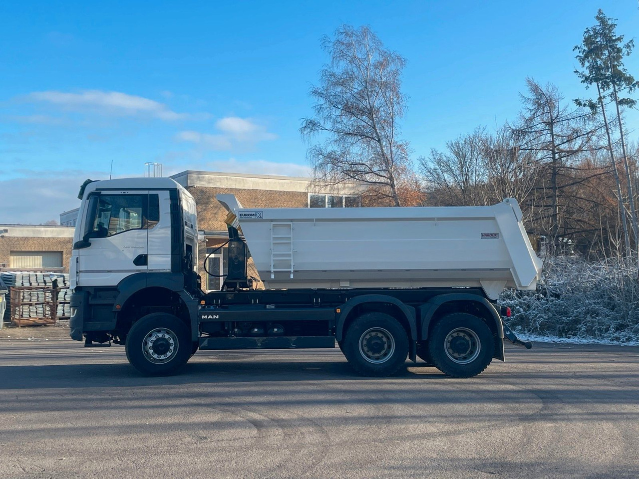 MAN TGS 33.440 6x6 /Euro6e Mulden-Kipper EuromixMTP - Самосвал камион: снимка 4 MAN TGS 33.440 6x6 /Euro6e Mulden-Kipper EuromixMTP - Самосвал камион: снимка 4