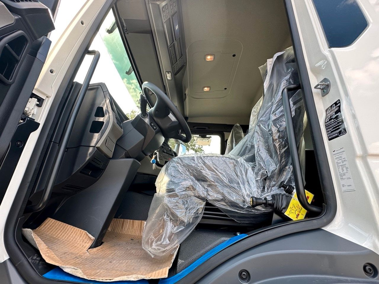 MAN TGS 35.470 BB 8X4 3-Seiten-Kipper EuromixMTP - Самосвал камион: снимка 4 MAN TGS 35.470 BB 8X4 3-Seiten-Kipper EuromixMTP - Самосвал камион: снимка 4