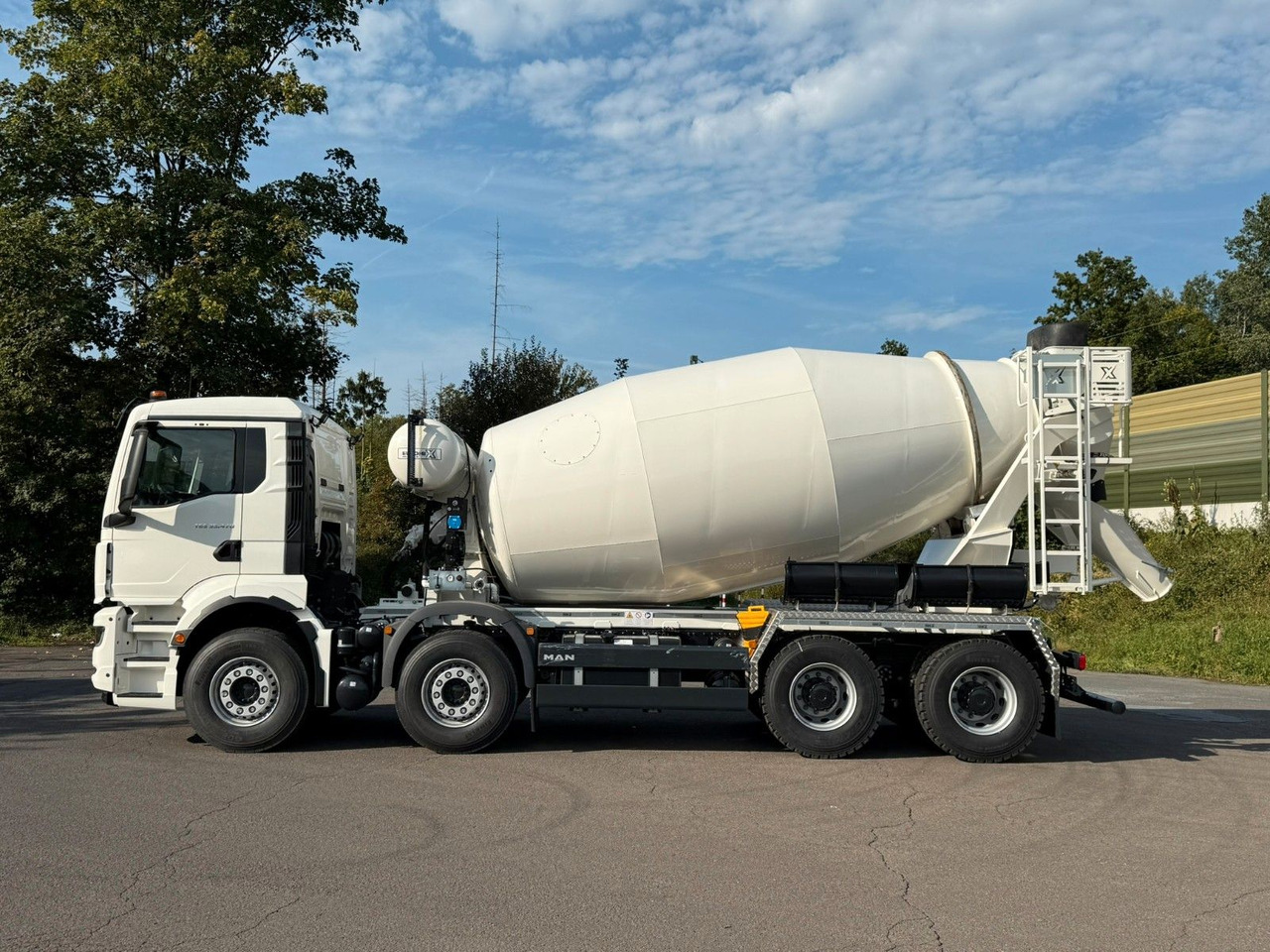 MAN TGS 35.470 BB 8X4 EuromixMTP EM 10 L - Бетоновоз: снимка 3 MAN TGS 35.470 BB 8X4 EuromixMTP EM 10 L - Бетоновоз: снимка 3