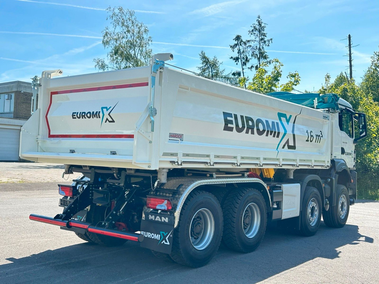 MAN TGS 35.520 8x4 EuromixMTP 3-Seiten-Kipper - Самосвал камион: снимка 4 MAN TGS 35.520 8x4 EuromixMTP 3-Seiten-Kipper - Самосвал камион: снимка 4