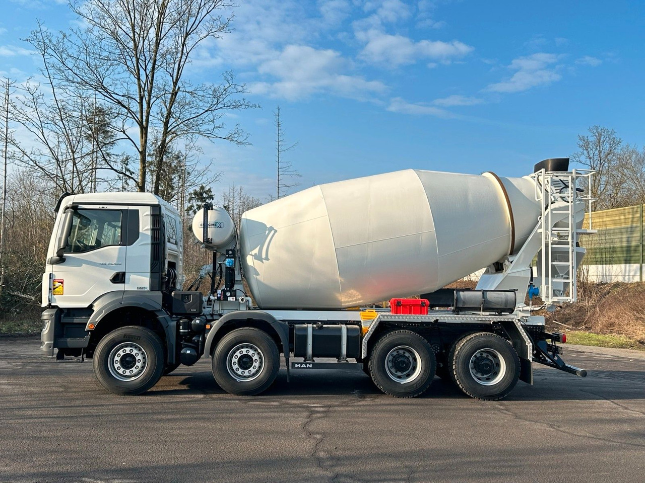 MAN TGS 37.480 8x4 EuromixMTP EM 10 L - Бетоновоз: снимка 3 MAN TGS 37.480 8x4 EuromixMTP EM 10 L - Бетоновоз: снимка 3