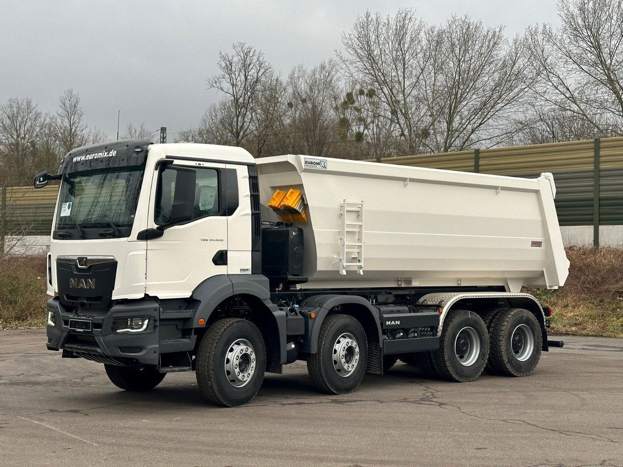 MAN TGS 41.400 8x4 / EUROMIX MTP 20m³/ EURO 5 - Самосвал камион: снимка 2 MAN TGS 41.400 8x4 / EUROMIX MTP 20m³/ EURO 5 - Самосвал камион: снимка 2
