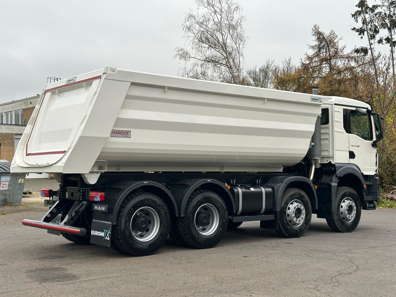 MAN TGS 41.400 8x4 / EUROMIX MTP 20m³/ EURO2 Kipper - Самосвал камион: снимка 5 MAN TGS 41.400 8x4 / EUROMIX MTP 20m³/ EURO2 Kipper - Самосвал камион: снимка 5