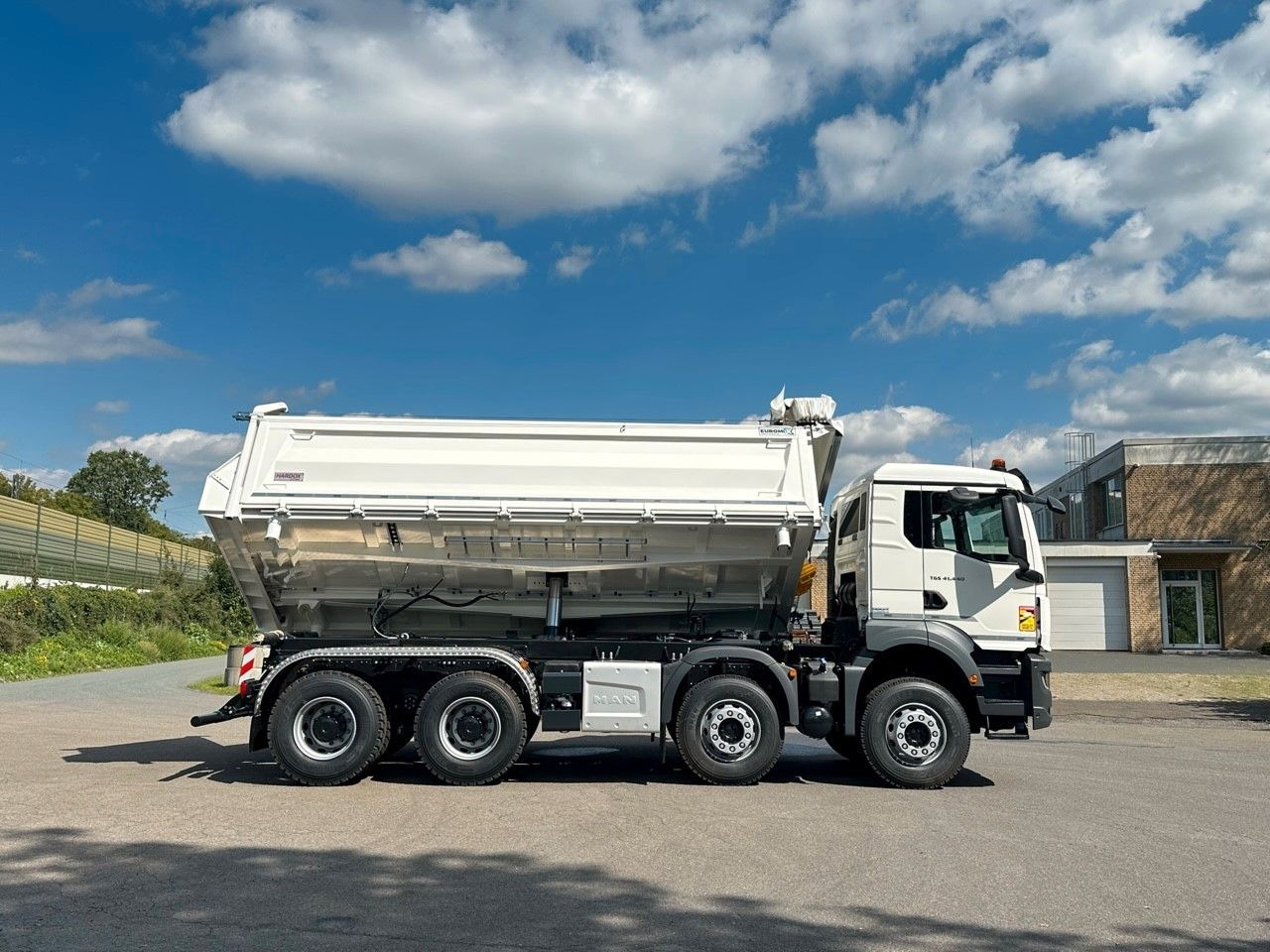 Лизинг на  MAN TGS 41.440  8x4 EuromixMTP 3-Seiten-Kipper MAN TGS 41.440  8x4 EuromixMTP 3-Seiten-Kipper: снимка 18