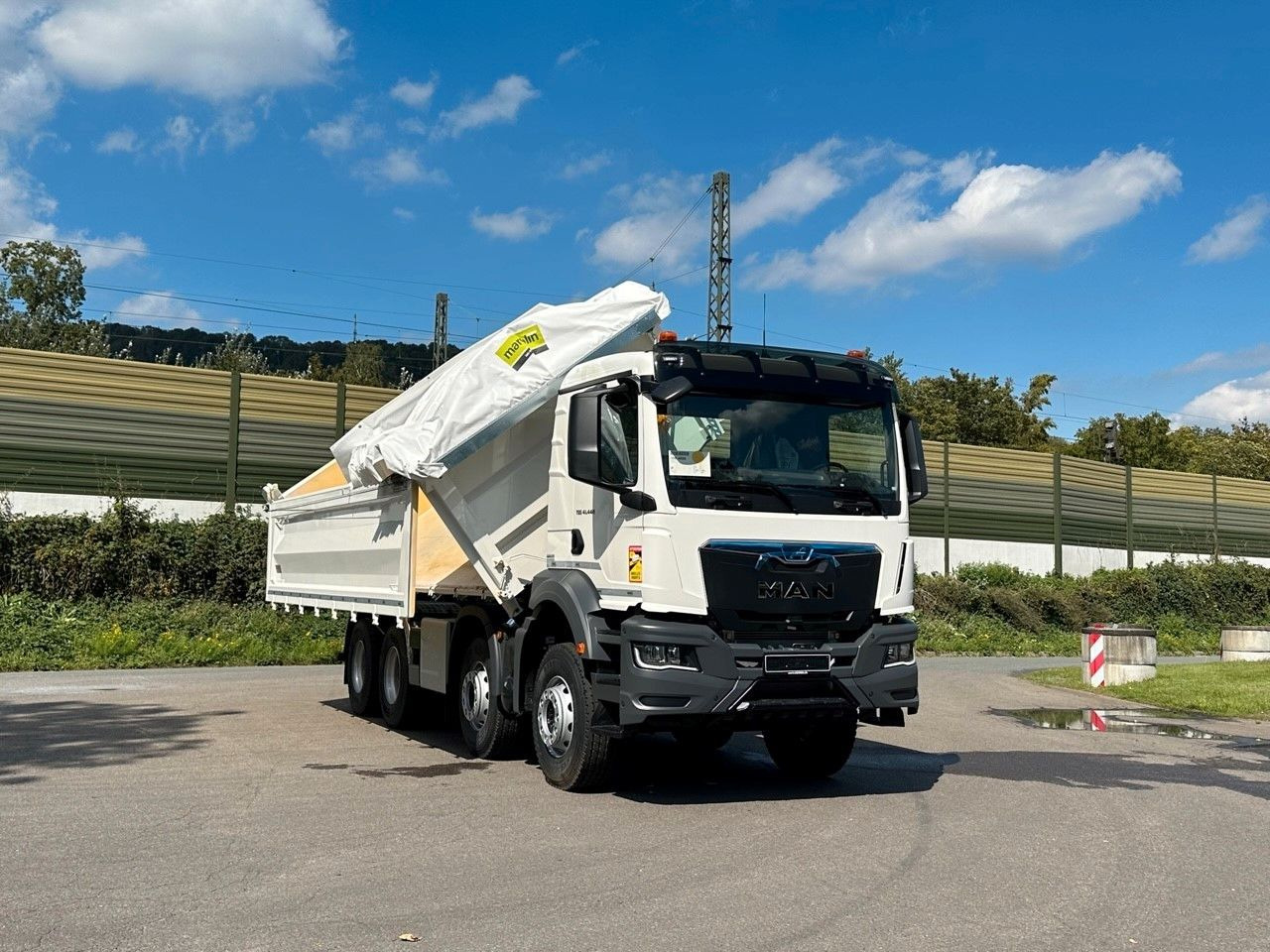 Лизинг на  MAN TGS 41.440  8x4 EuromixMTP 3-Seiten-Kipper MAN TGS 41.440  8x4 EuromixMTP 3-Seiten-Kipper: снимка 21