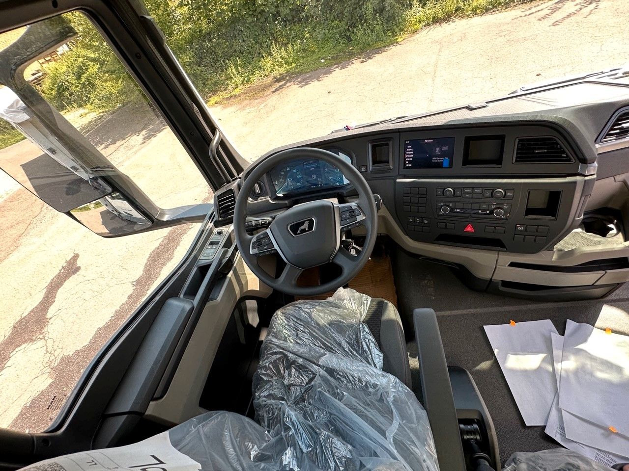 Лизинг на  MAN TGS 41.440  8x4 EuromixMTP 3-Seiten-Kipper MAN TGS 41.440  8x4 EuromixMTP 3-Seiten-Kipper: снимка 27