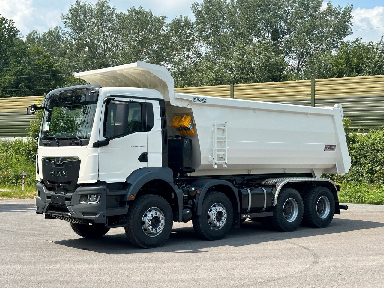 Самосвал камион MAN TGS 41.440 8x4 EuromixMTP Mulden-Kipper: снимка 11