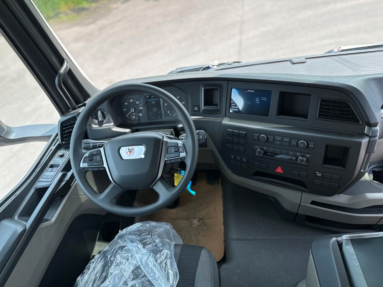 Самосвал камион MAN TGS 41.440 8x4 EuromixMTP Mulden-Kipper: снимка 29