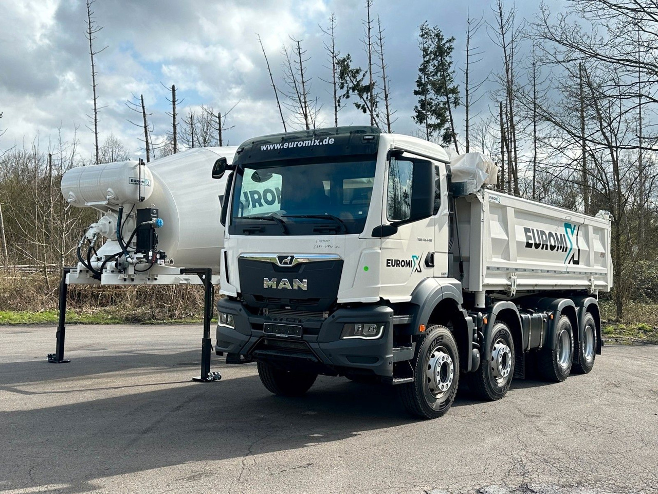 MAN TGS 41.440 8x4 WECHSELSYSTEM KIPPER+MISCHER - Бетоновоз: снимка 2 MAN TGS 41.440 8x4 WECHSELSYSTEM KIPPER+MISCHER - Бетоновоз: снимка 2