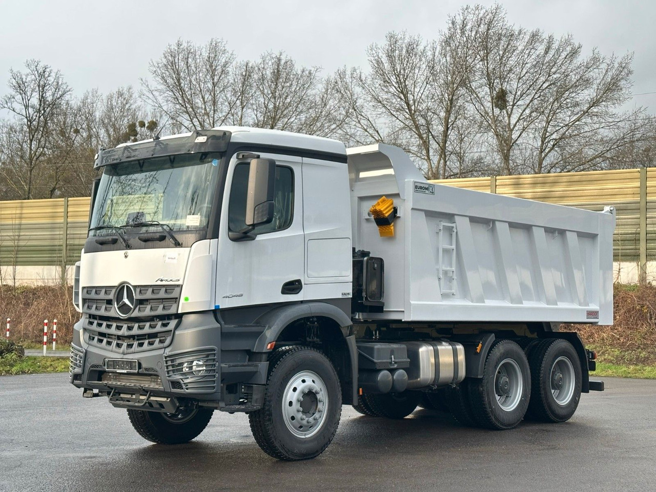 Mercedes-Benz 4048 6X4 Arcos 5 EuromixMTP Dumper Kipper - Самосвал камион: снимка 4 Mercedes-Benz 4048 6X4 Arcos 5 EuromixMTP Dumper Kipper - Самосвал камион: снимка 4