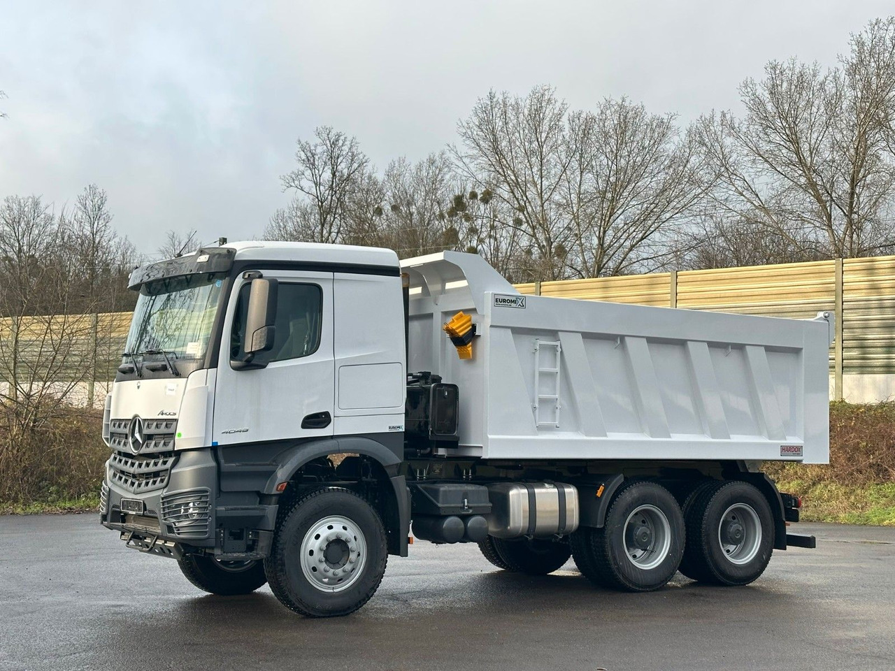 Mercedes-Benz 4048 6X4 Arcos 5 EuromixMTP Dumper Kipper - Самосвал камион: снимка 4 Mercedes-Benz 4048 6X4 Arcos 5 EuromixMTP Dumper Kipper - Самосвал камион: снимка 4