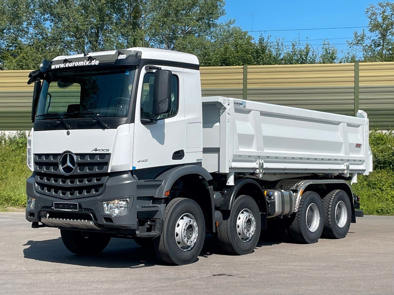 Mercedes-Benz 4145 8X4 Euromix EMT 3-Seiten-Kipper - Самосвал камион: снимка 1 Mercedes-Benz 4145 8X4 Euromix EMT 3-Seiten-Kipper - Самосвал камион: снимка 1