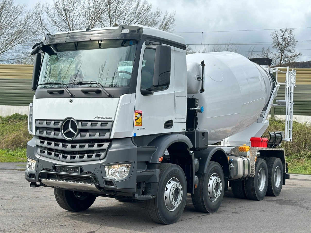 Mercedes-Benz 4145 8X4 EuromixMTP EM 10 Fahrmischer - Бетоновоз: снимка 3 Mercedes-Benz 4145 8X4 EuromixMTP EM 10 Fahrmischer - Бетоновоз: снимка 3