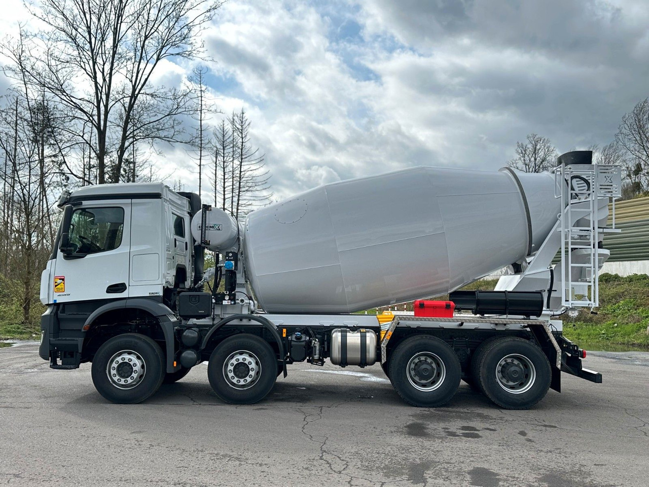 Mercedes-Benz 4145 8X4 EuromixMTP EM 10 Fahrmischer - Бетоновоз: снимка 4 Mercedes-Benz 4145 8X4 EuromixMTP EM 10 Fahrmischer - Бетоновоз: снимка 4