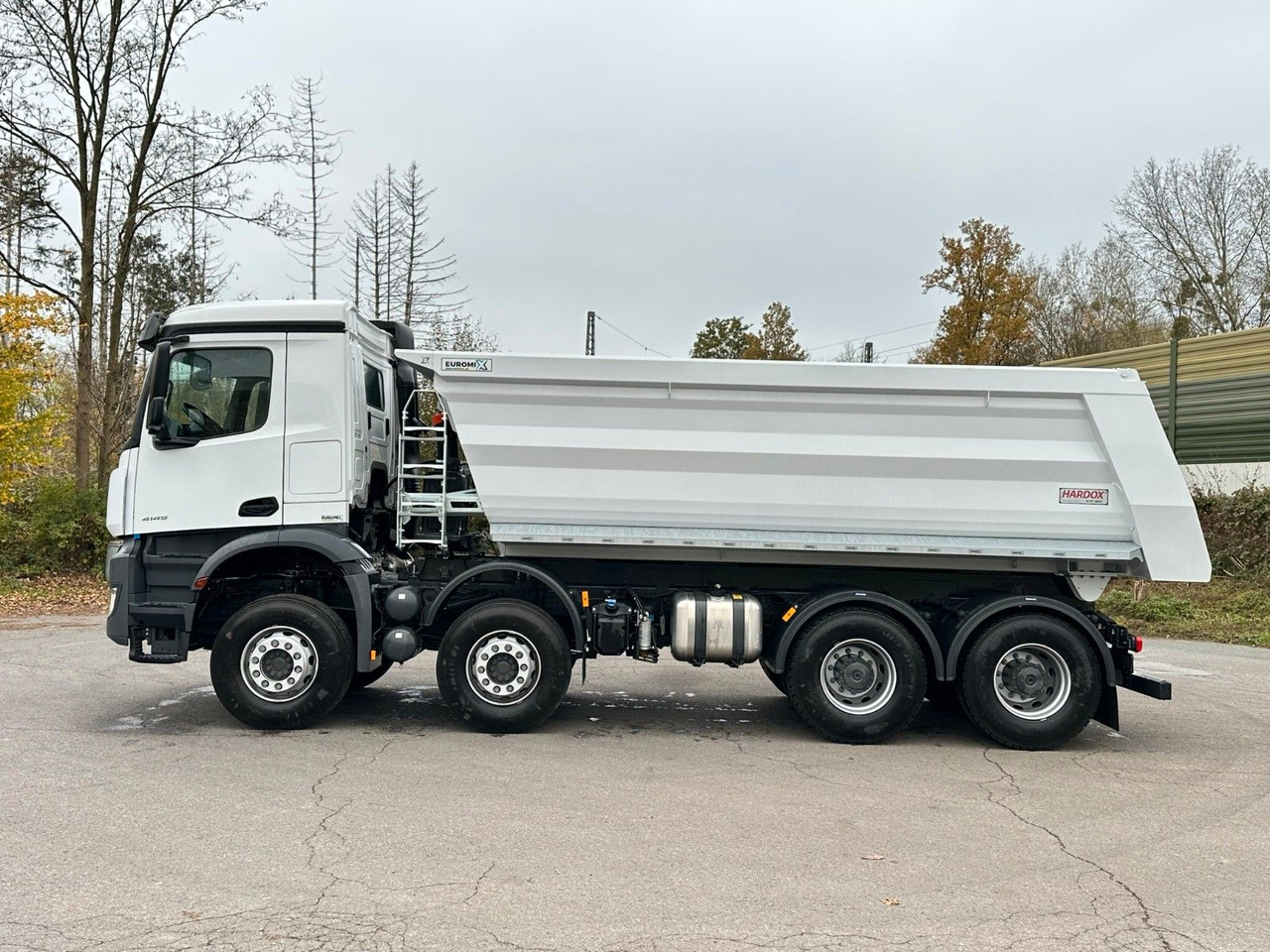 Mercedes-Benz AROCS 5 4145 8X4 E6e EuromixMTP 18m³ Kipper - Самосвал камион: снимка 3 Mercedes-Benz AROCS 5 4145 8X4 E6e EuromixMTP 18m³ Kipper - Самосвал камион: снимка 3