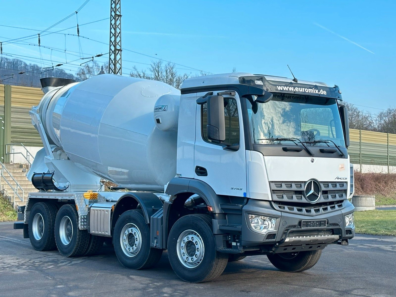 Mercedes-Benz Arocs 5 3743 8X4 / Euro6e EuromixMTP EM 10 L - Бетоновоз: снимка 1 Mercedes-Benz Arocs 5 3743 8X4 / Euro6e EuromixMTP EM 10 L - Бетоновоз: снимка 1