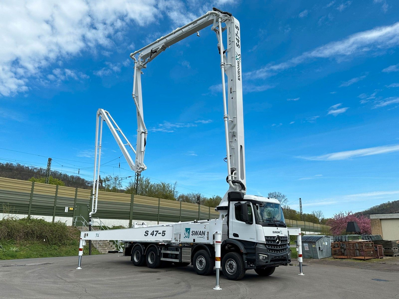 Mercedes-Benz Arocs 5 4542 8x4 SWAN TSP 47-5 160RZ ( 47m ) - Бетон помпа: снимка 1 Mercedes-Benz Arocs 5 4542 8x4 SWAN TSP 47-5 160RZ ( 47m ) - Бетон помпа: снимка 1