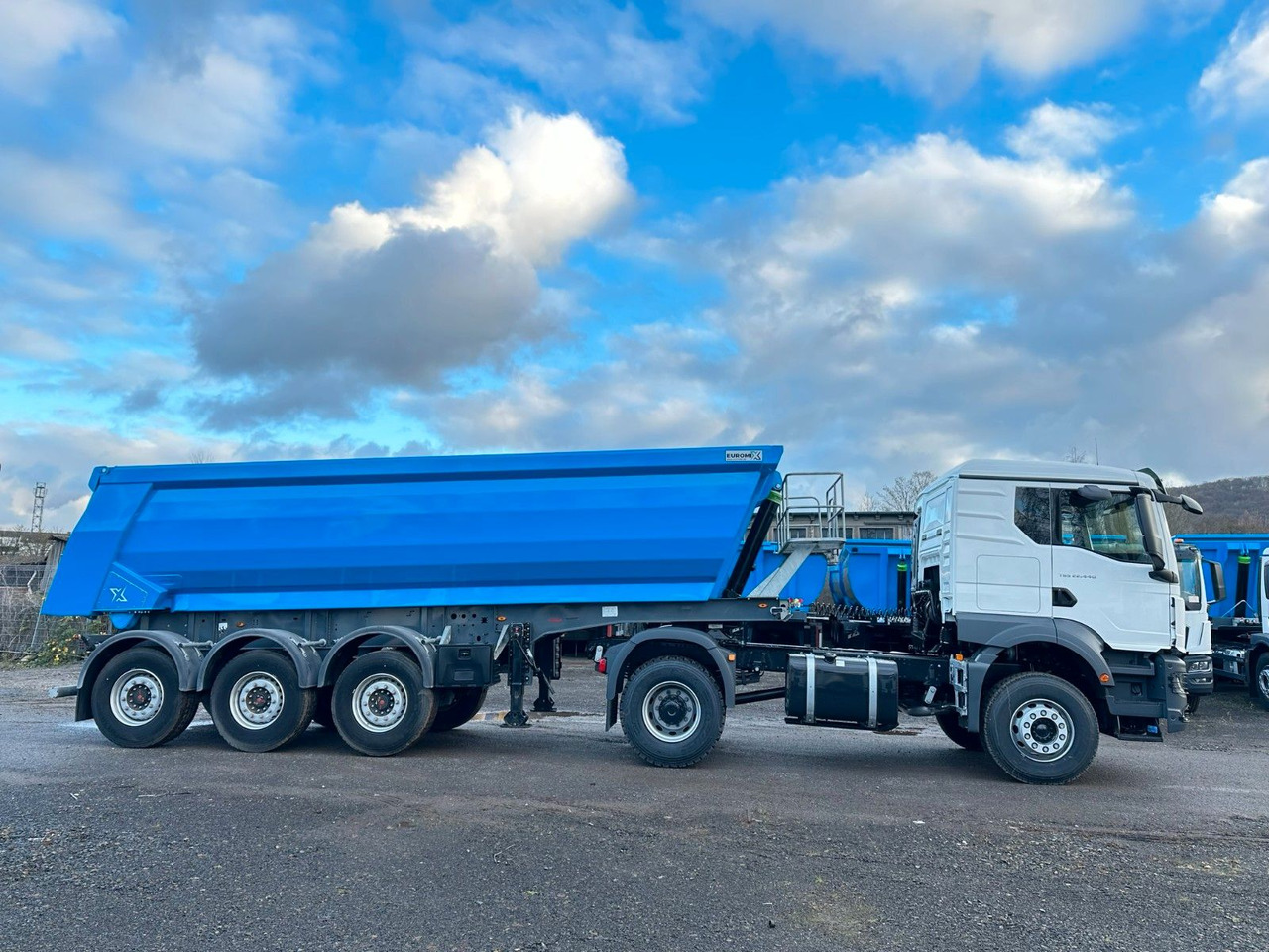 MAN TGS 22.440 4x2 Euro 2 EuromixMTP Kipper 27m³ MAN TGS 22.440 4x2 Euro 2 EuromixMTP Kipper 27m³ - Влекач: снимка 4 MAN TGS 22.440 4x2 Euro 2 EuromixMTP Kipper 27m³ MAN TGS 22.440 4x2 Euro 2 EuromixMTP Kipper 27m³ - Влекач: снимка 4