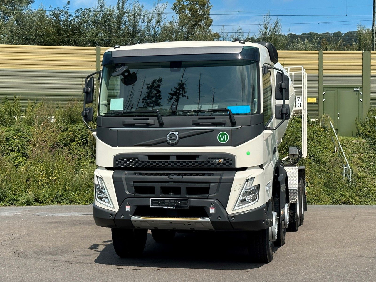 Volvo FMX 460 8x4 / Euromix MTP EM 10 L Euro 6e - Бетоновоз: снимка 2 Volvo FMX 460 8x4 / Euromix MTP EM 10 L Euro 6e - Бетоновоз: снимка 2