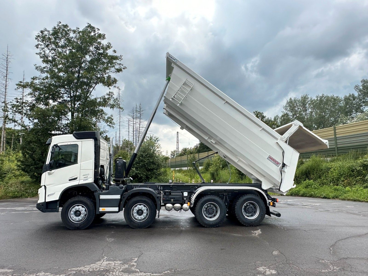 Volvo FMX 500 8X4 Retarder EuromixMTP Kipper - Самосвал камион: снимка 2 Volvo FMX 500 8X4 Retarder EuromixMTP Kipper - Самосвал камион: снимка 2