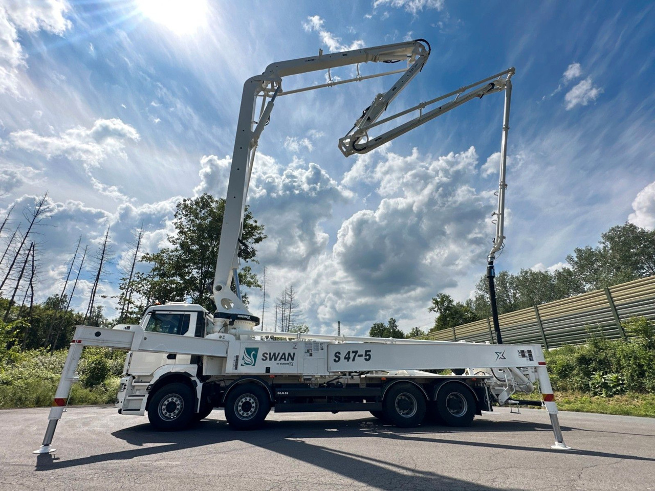 Volvo FMX 500 8x4 SWAN 47m Betonpumpe EuromixMTP - Бетон помпа: снимка 5 Volvo FMX 500 8x4 SWAN 47m Betonpumpe EuromixMTP - Бетон помпа: снимка 5