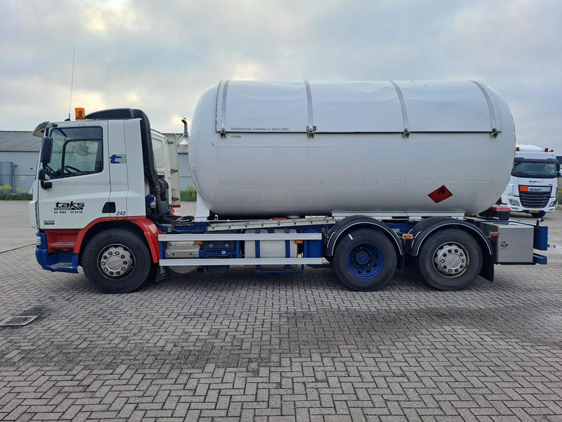 DAF FAN CF75. 6x2 -24030 Liter Gas tank truck ID 2.166 Rootselaar, flowmeter, pump, sunroof on tank - Камион цистерна: снимка 4 DAF FAN CF75. 6x2 -24030 Liter Gas tank truck ID 2.166 Rootselaar, flowmeter, pump, sunroof on tank - Камион цистерна: снимка 4
