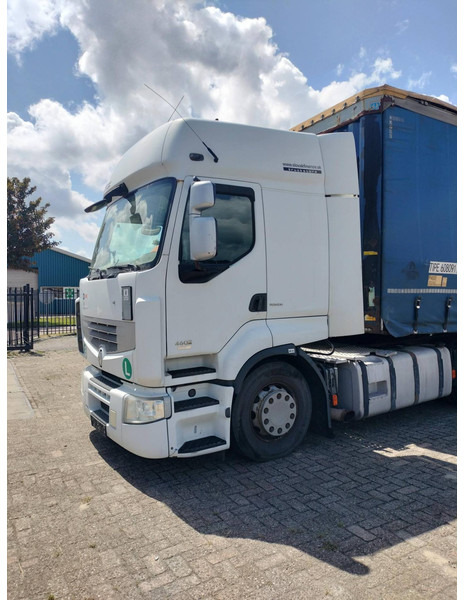 Renault Premium 460.19T 24G ID 7.28 - Влекач: снимка 2 Renault Premium 460.19T 24G ID 7.28 - Влекач: снимка 2