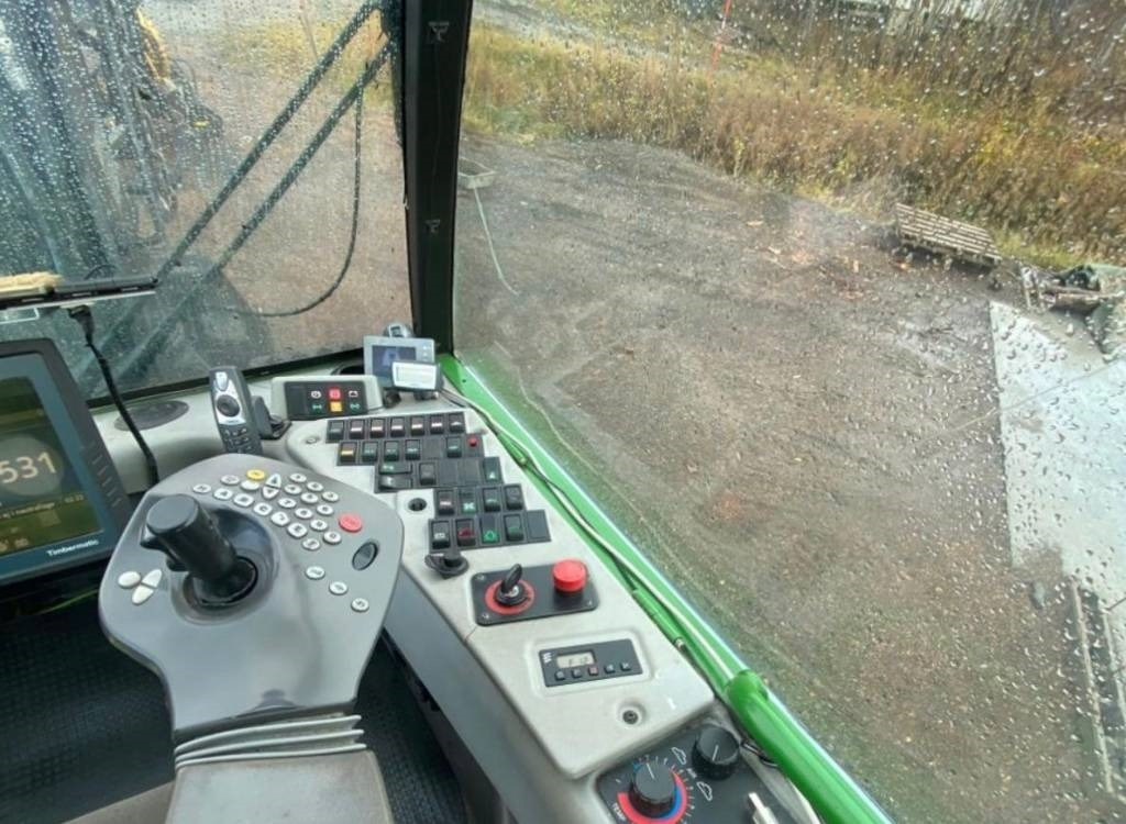Харвестер John Deere 1070 D: снимка 6