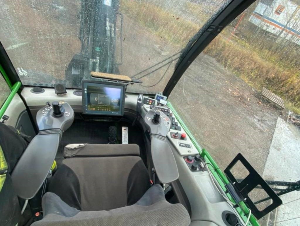 John Deere 1070 D - Харвестер: снимка 4 John Deere 1070 D - Харвестер: снимка 4