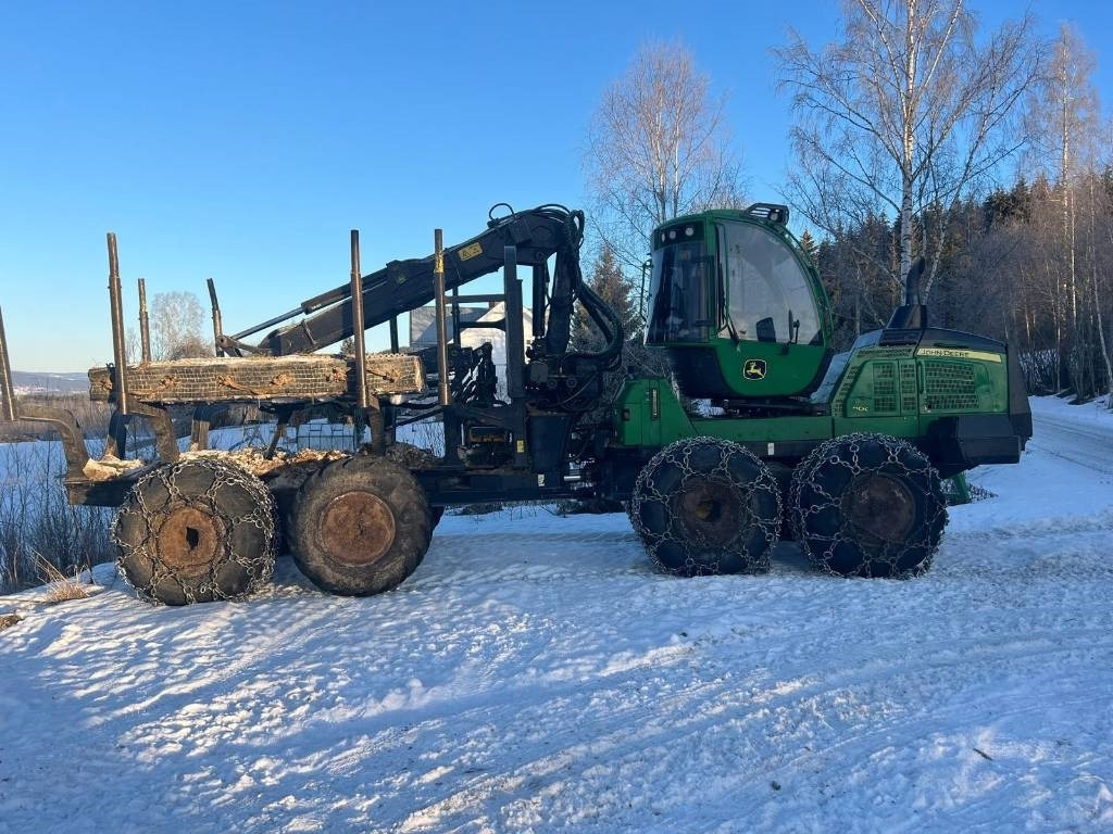 John Deere 1110 G - Форвардер: снимка 4 John Deere 1110 G - Форвардер: снимка 4