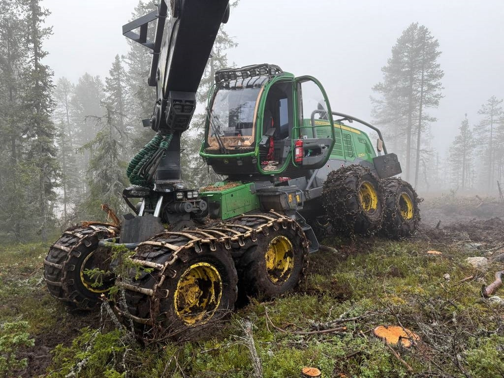 John Deere 1270 G - Харвестер: снимка 4 John Deere 1270 G - Харвестер: снимка 4