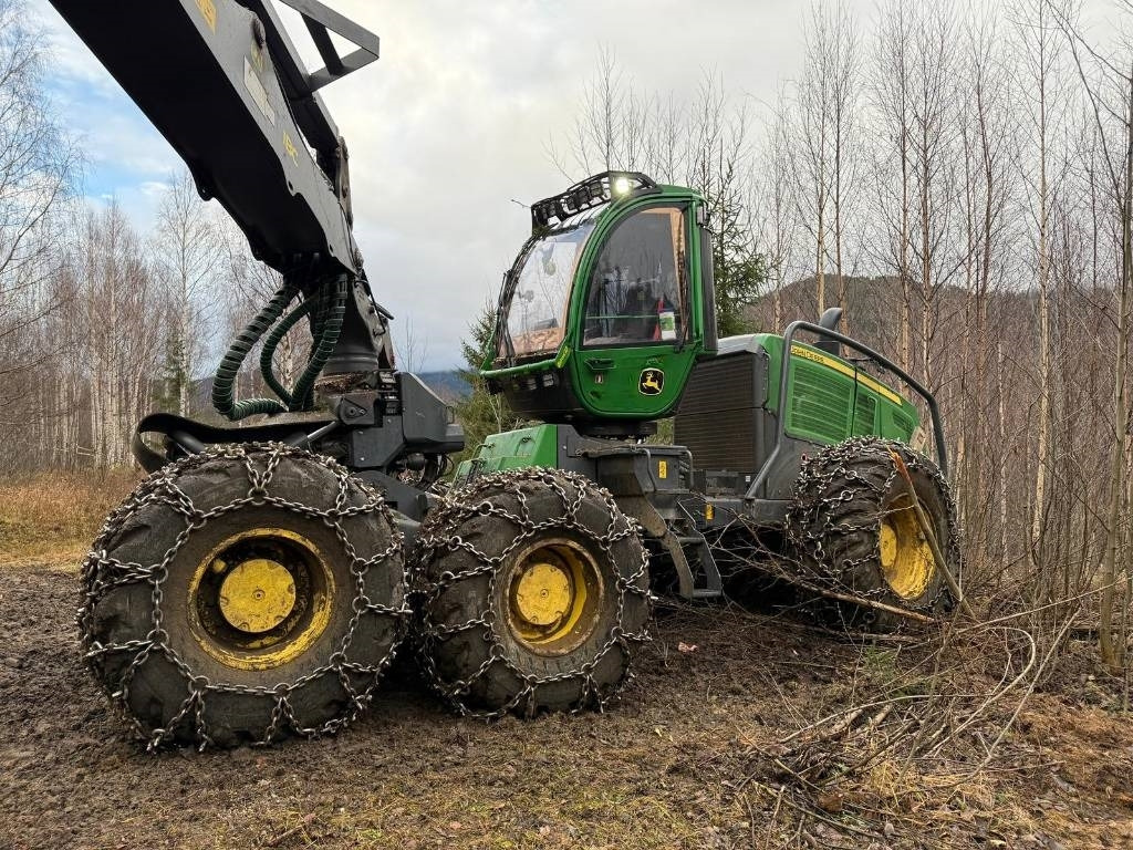 John Deere 1470 G - Харвестер: снимка 3 John Deere 1470 G - Харвестер: снимка 3