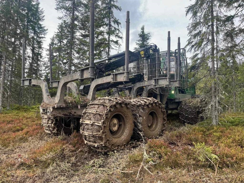 John Deere 1910G - Форвардер: снимка 5 John Deere 1910G - Форвардер: снимка 5