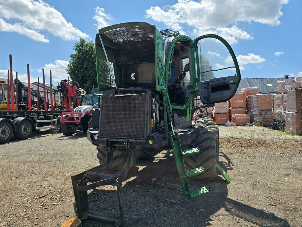 John Deere 810 E  - Форвардер: снимка 5 John Deere 810 E  - Форвардер: снимка 5
