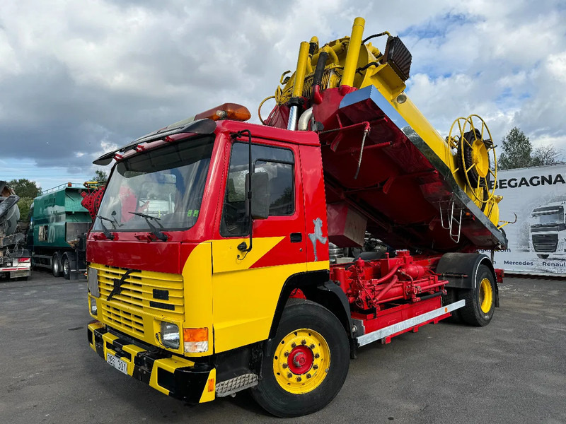 Volvo FL 10.320 4x2, Tipper 12m3 Sludge & Flushing Truck, with remote control, YM: 1990 - Каналопочистваща машина: снимка 3 Volvo FL 10.320 4x2, Tipper 12m3 Sludge & Flushing Truck, with remote control, YM: 1990 - Каналопочистваща машина: снимка 3