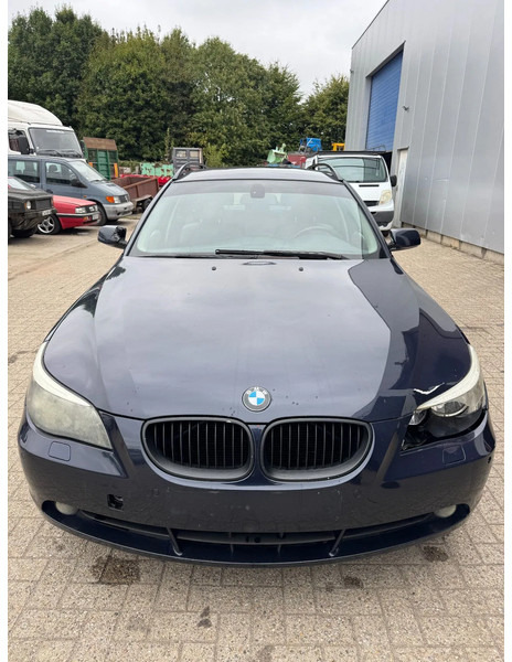 BMW 5 Serie **520D TOURING-EURO 4** - Лек автомобил: снимка 2 BMW 5 Serie **520D TOURING-EURO 4** - Лек автомобил: снимка 2
